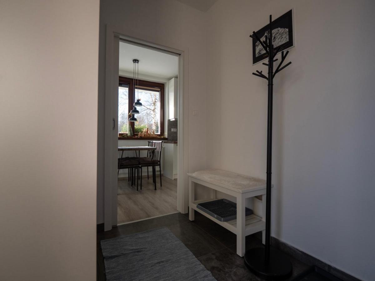 Lopi Apartament *