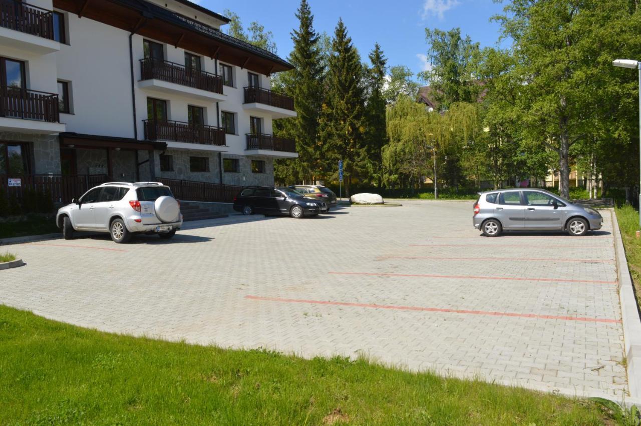 Lopi Apartament *